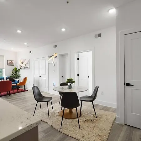 Enjoy City Skyline Views From Private Roofdeck!